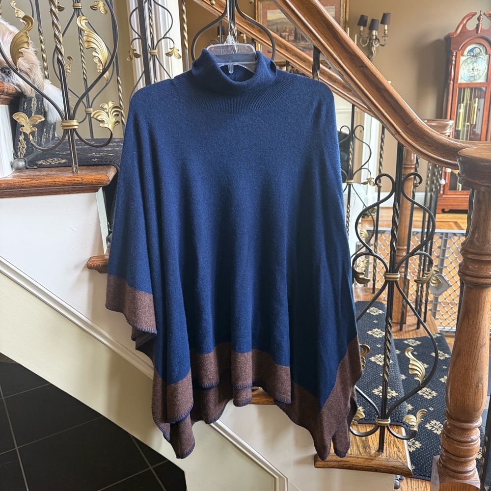 J.McLaughlin 100% Cashmere Poncho. Beautiful baby/ brown. Turtleneck. OS EUC - Picture 5 of 13